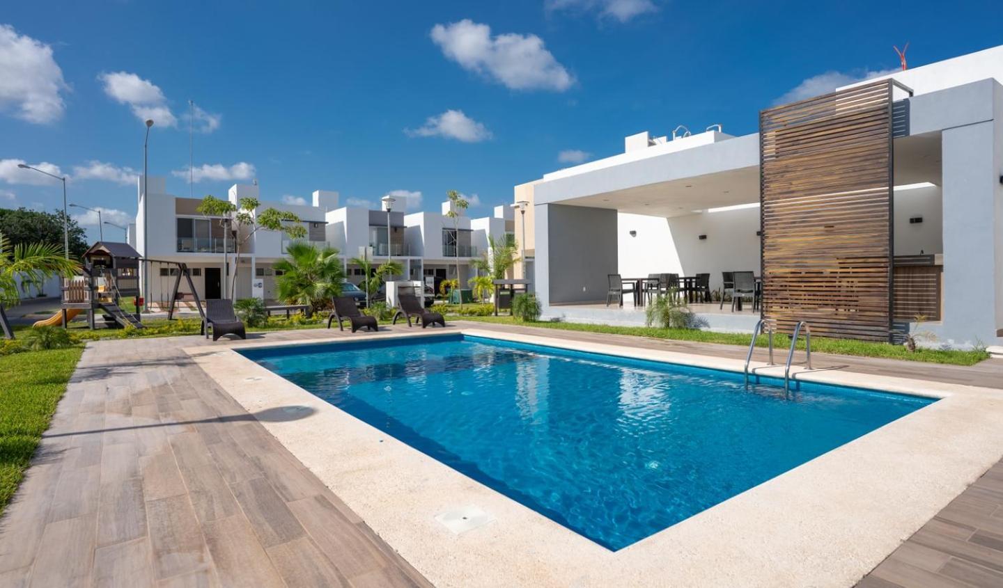 3Br House W/ Pool, Security & Excellent Location! * Cancun
